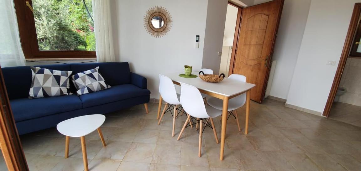 Seaview Apartment Borsh Buitenkant foto